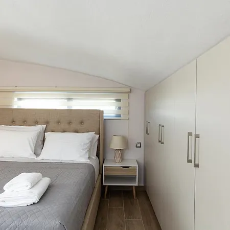 Aurora Suites * Hanya