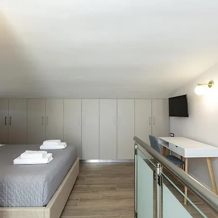 Aurora Suites * Hanya