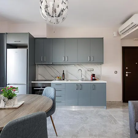 Aurora Suites Hanya