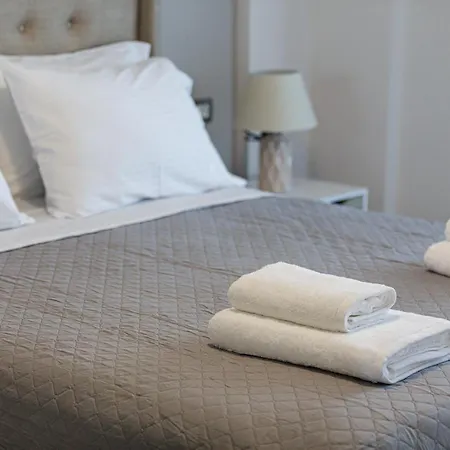 Aurora Suites