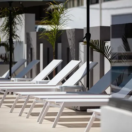 Aurora Suites Hotel